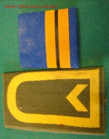 Militaria: 2 hombreras distintas - Foto 1