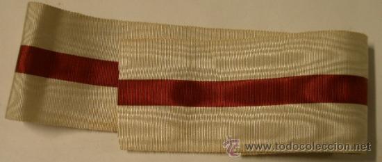 Militaria: Cinta de condecoraci&oacute;n de 42 x 4 cms - Foto 1