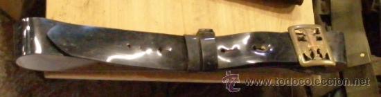 Militaria: Cintur&oacute;n de charol - Foto 1