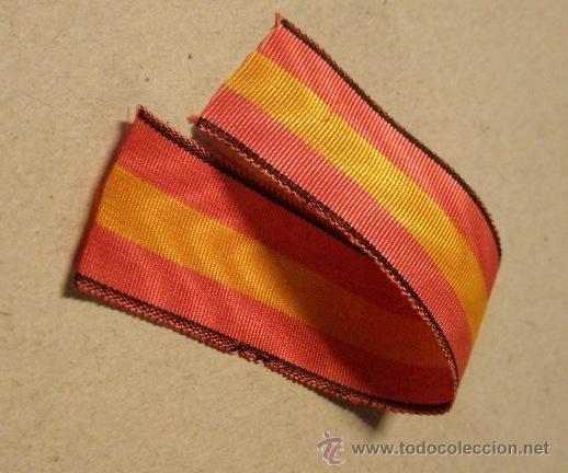 Militaria: Cinta de medalla de 16 cms - Foto 1