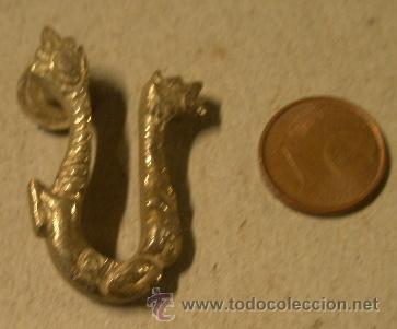 Militaria: Pieza de correaje de portasable - Foto 1