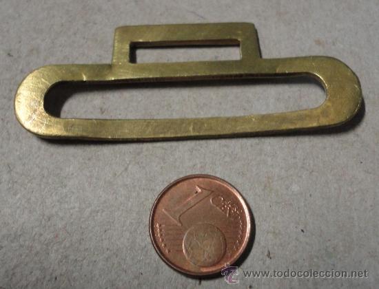 Militaria: Enganche de cintur&oacute;n - Foto 1