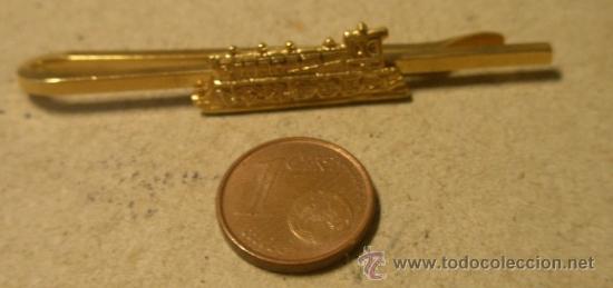 Militaria: Pasacorbatas - Foto 1