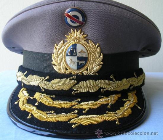 Militaria: GORRA DE TENIENTE GENERAL DEL EJERCITO DE URUGUAY GRAN BORDADO