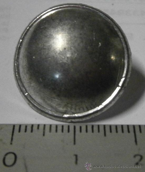 Militaria: Bot&oacute;n liso, hueco, de esta&ntilde;o. - Foto 1