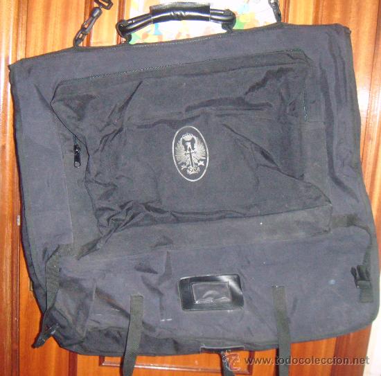 Bolsa-porta uniformes del ejercito de tierra (p - Sold through Direct Sale  - 30043510