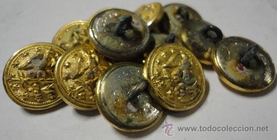 Militaria: Lote de 12 botones peque&ntilde;os. - Foto 1
