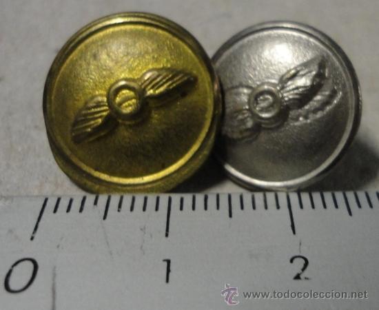 Militaria: Lote de dos botones peque&ntilde;os - Foto 1