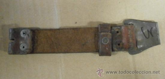 Militaria: Pieza de trincha marr&oacute;n - Foto 1
