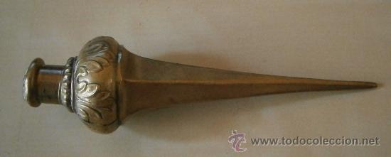 Militaria: Punta de casco - Foto 3