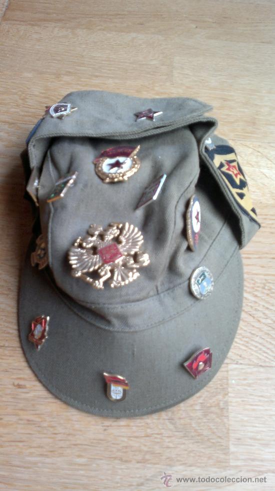 Militaria: GORRA ORIGINAL EJERCITO SOVIETICO CON 21 PINS Y 2 EMBLEMAS - Foto 2