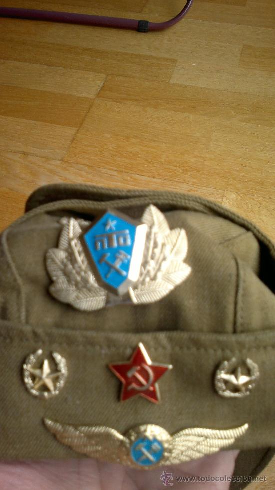 Militaria: GORRA ORIGINAL EJERCITO SOVIETICO CON 21 PINS Y 2 EMBLEMAS - Foto 3