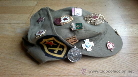 Militaria: GORRA ORIGINAL EJERCITO SOVIETICO CON 21 PINS Y 2 EMBLEMAS - Foto 4
