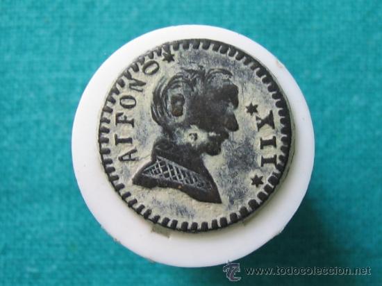 Militaria: Boton de  Alfonso XII - Foto 1