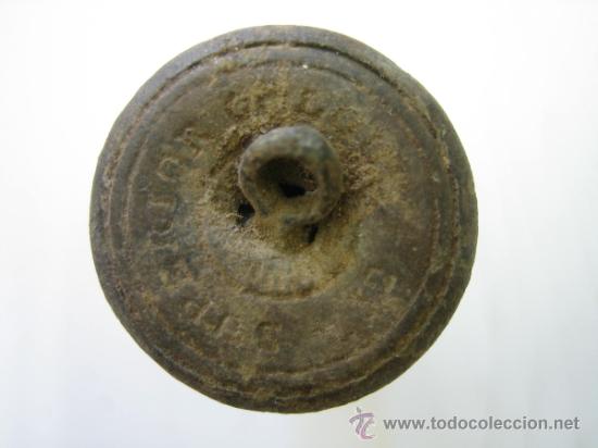 Militaria: Bot&oacute;n militar antiguo - Foto 2