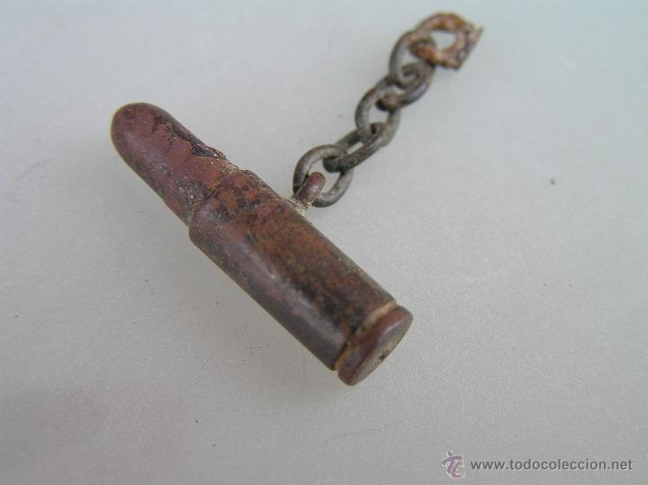 Militaria: parte de un gemelo. - Foto 1