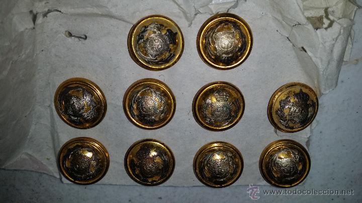 Militaria: BOTONES  CON ESCUDO DE ESPA&Ntilde;A - Foto 1