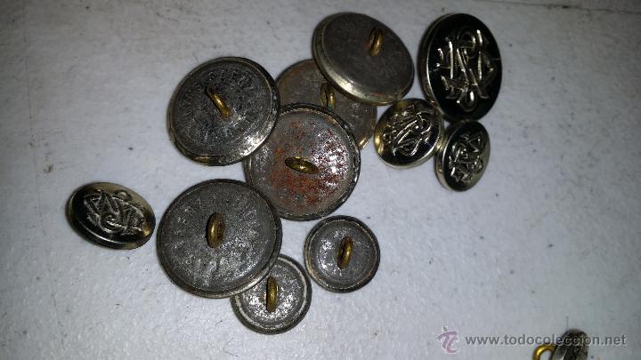 Militaria: BOTONES CON INICIALES SCM - Foto 1