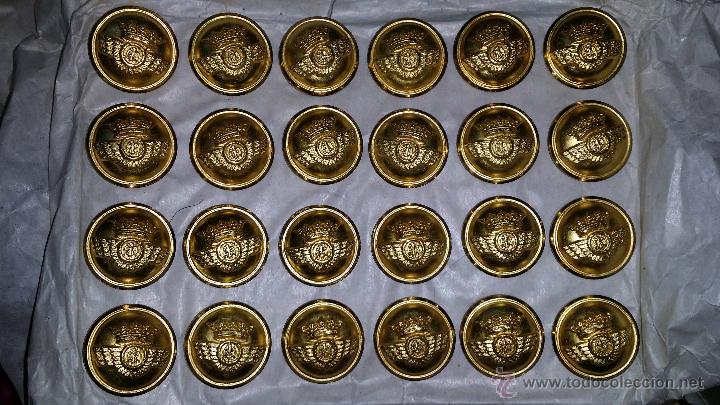 Militaria: BOTONES ANTIGUOS DEL EJERCITO DEL AIRE - Foto 1