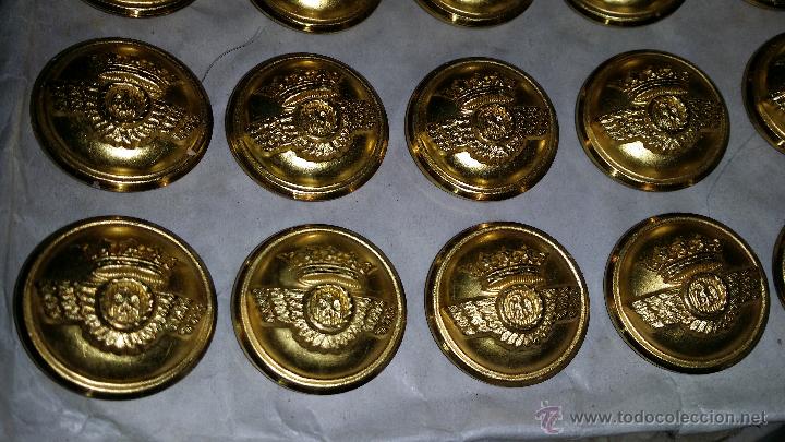 Militaria: BOTONES ANTIGUOS DEL EJERCITO DEL AIRE - Foto 2