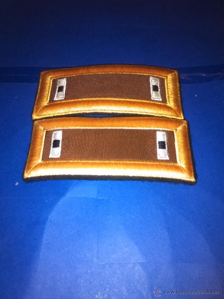 Militaria: HOMBRERAS - Foto 1
