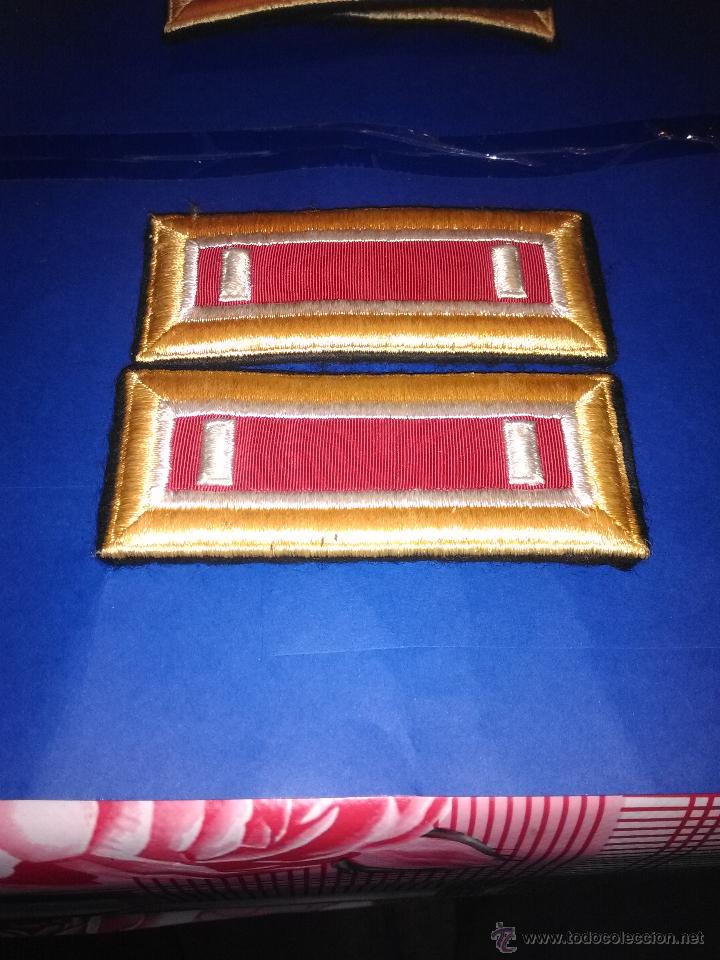 Militaria: HOMBRERAS - Foto 1