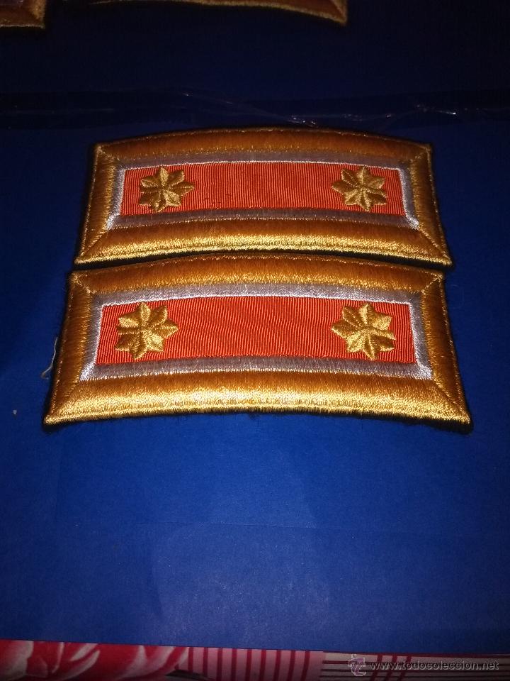 Militaria: HOMBRERAS - Foto 1