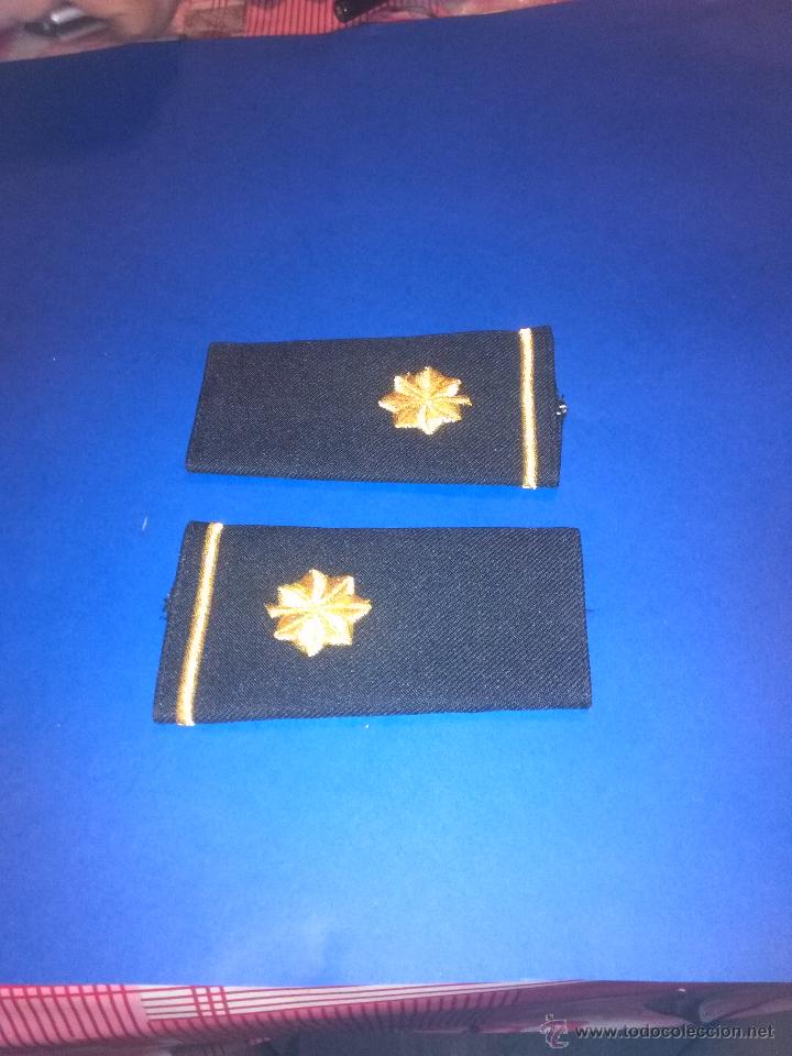 Militaria: HOMBRERAS - Foto 1