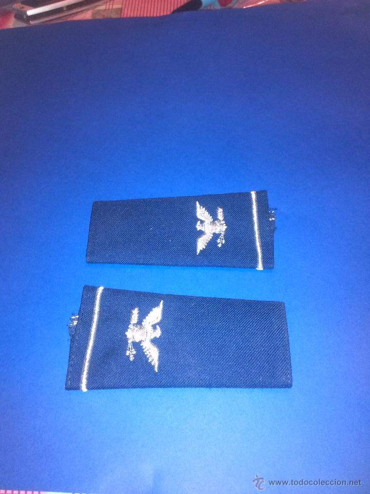 Militaria: HOMBRERAS - Foto 1