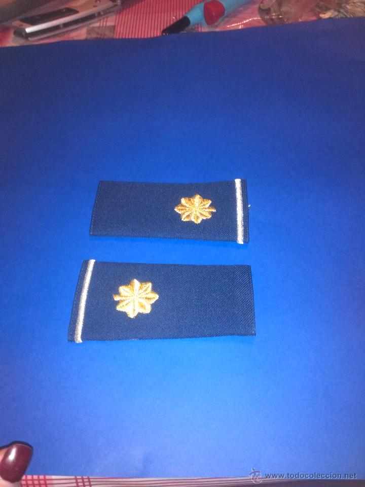 Militaria: HOMBRERAS - Foto 1