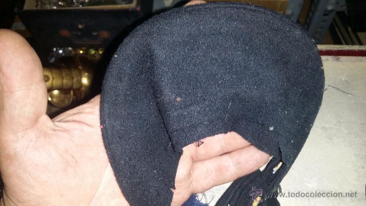 Militaria: VISERA PARA GORRA DE PLATO - Foto 2