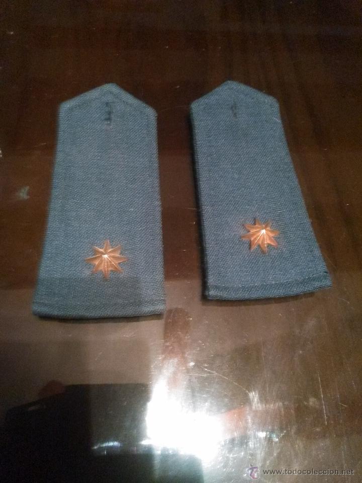 Militaria: HOMBRERAS - Foto 1