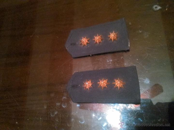 Militaria: HOMBRERAS - Foto 1