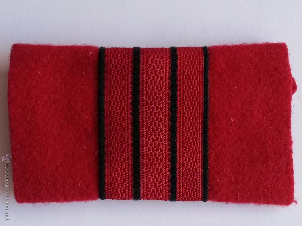 Militaria: galon de cabo de 9,5 x 5,5 cms ejercito espa&ntilde;ol - Foto 1