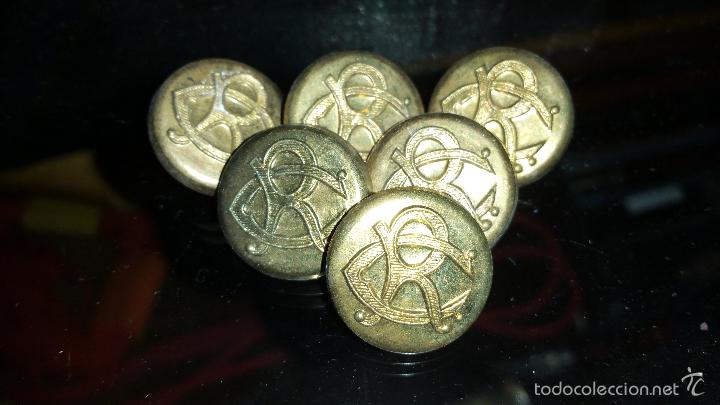 Militaria: BOTONES DE COLEGIOS REALES - Foto 1