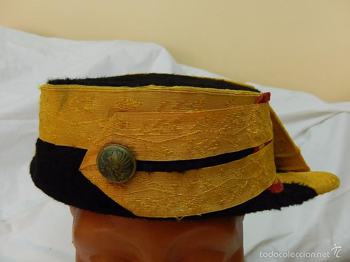 guardia civil : antiguo tricornio de guardia . - Buy Military berets and  caps on todocoleccion
