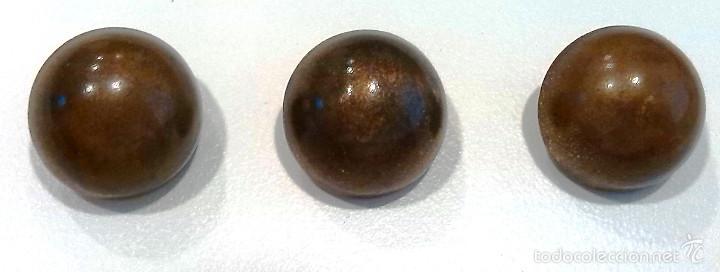 Militaria: BOT&Oacute;N H&Uacute;SARES DE LA PRINCESA MOD. 1833 DE 22 MM. - Foto 1