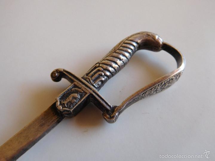 Militaria: Espada en miniatura de plata 23 cm. - Foto 3