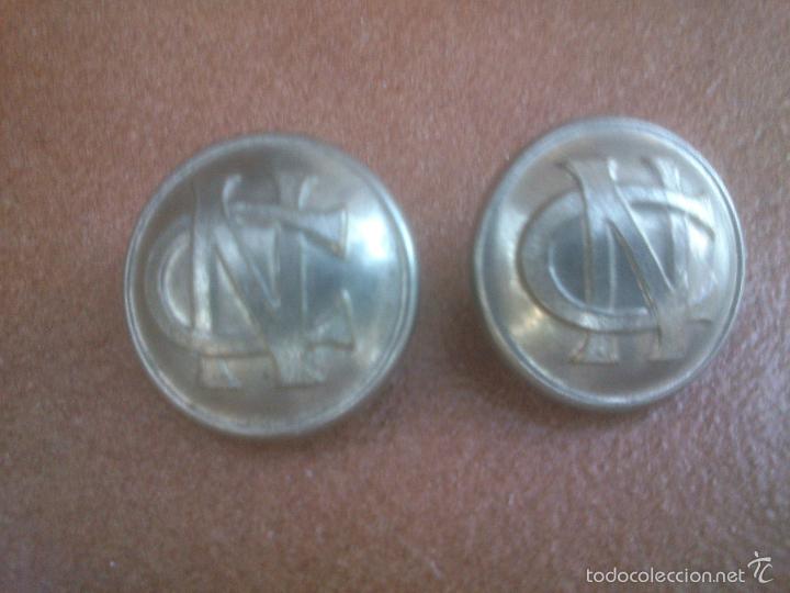 Militaria: Bot&oacute;n grande CN, plateado. - Foto 1