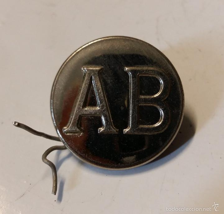 Militaria: Bot&oacute;n AB, 23 mm - Foto 1