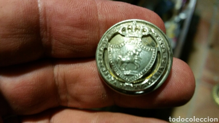 Militaria: Bot&oacute;n de la Maestranza de Ronda - Foto 1
