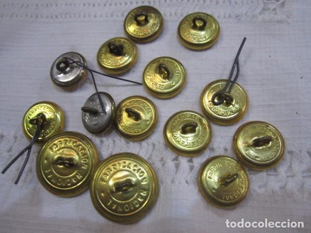 Militaria: 14 Botones del Ej&eacute;rcito del Aire. - Foto 2