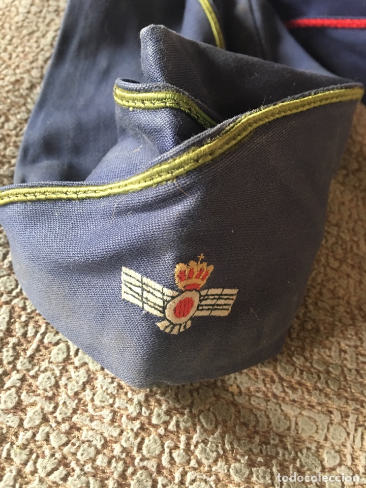 Militaria: DOS GORROS MILITARES - Foto 2