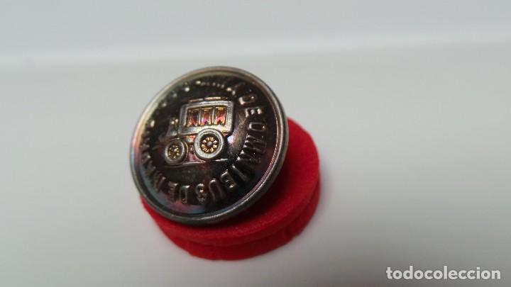 Militaria: Bot&oacute;n de la compa&ntilde;&iacute;a de Omnibus de Madrid - Foto 2