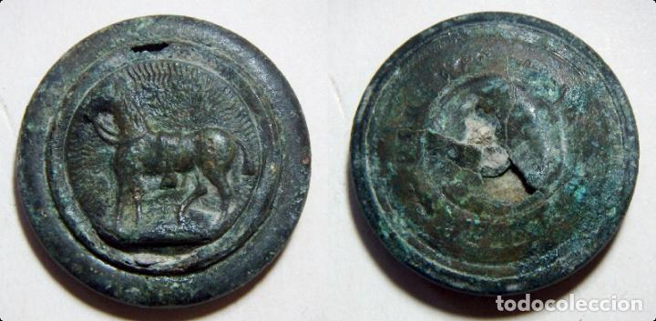 Militaria: ANTIGUO BOT&Oacute;N CON UN CABALLO - Foto 1