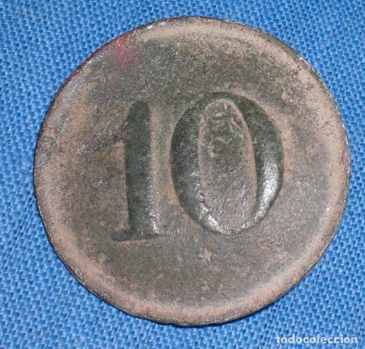 Militaria: Bot&oacute;n infanteria Linea 10 - Foto 1