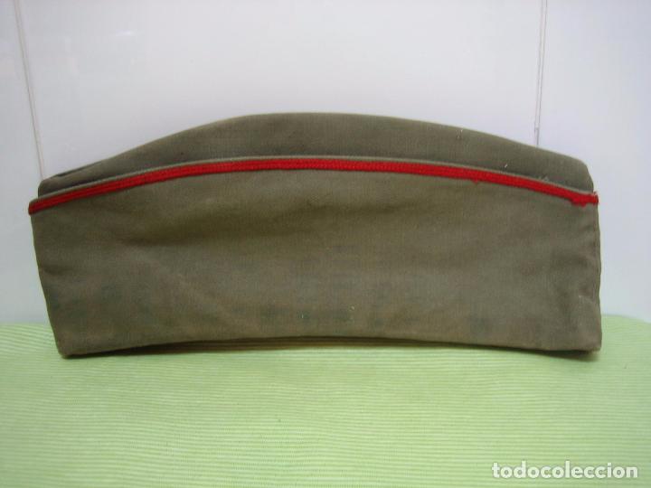 Militaria: Antiguo gorro militar del ej&eacute;rcito espa&ntilde;ol - Foto 3