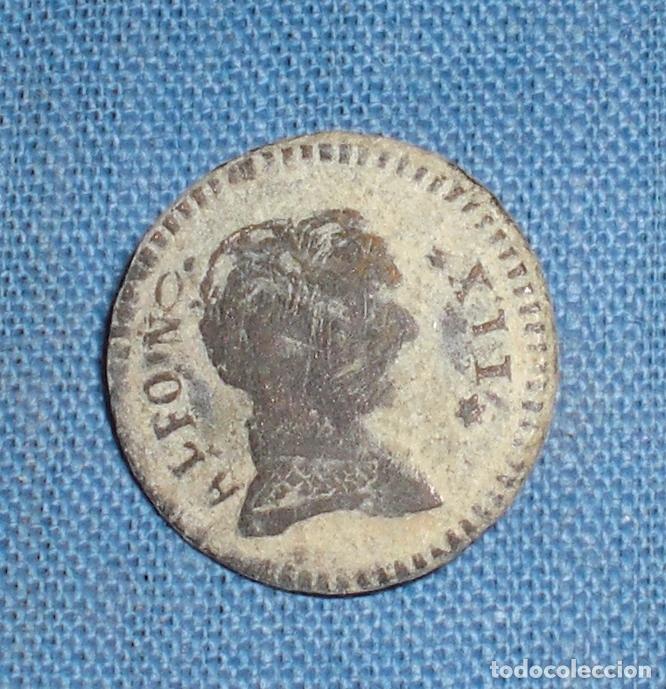 Militaria: Antiguo bot&oacute;n Alfonso XII - Foto 1