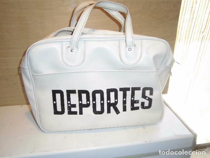 Militaria: bolsa de deporte a&ntilde;o 1975 - Foto 1