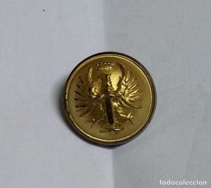 Militaria: BOT&Oacute;N DEL EJERCITO ESPA&Ntilde;OL, EJERCITO DE TIERRA, MIDE  2,1 CM DE DI&Aacute;METRO. - Foto 1